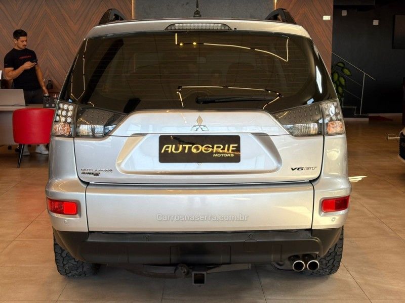 MITSUBISHI OUTLANDER 3.0 GT4 4X4 V6 24V 2010/2011 AUTOGRIF MOTORS CAMPO BOM / Carros no Vale