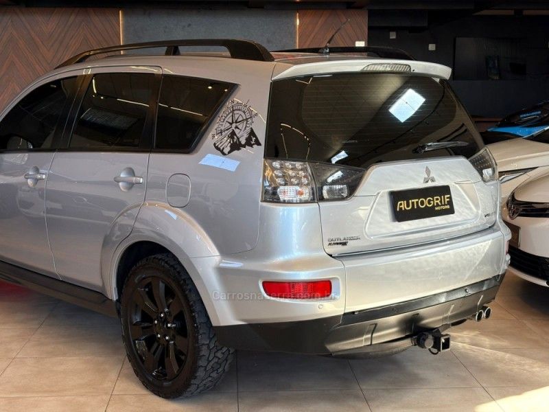 MITSUBISHI OUTLANDER 3.0 GT4 4X4 V6 24V 2010/2011 AUTOGRIF MOTORS CAMPO BOM / Carros no Vale