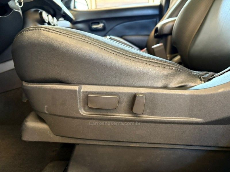 MITSUBISHI OUTLANDER 3.0 GT4 4X4 V6 24V 2010/2011 AUTOGRIF MOTORS CAMPO BOM / Carros no Vale