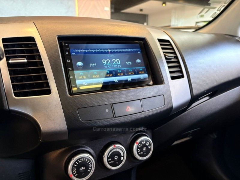 MITSUBISHI OUTLANDER 3.0 GT4 4X4 V6 24V 2010/2011 AUTOGRIF MOTORS CAMPO BOM / Carros no Vale