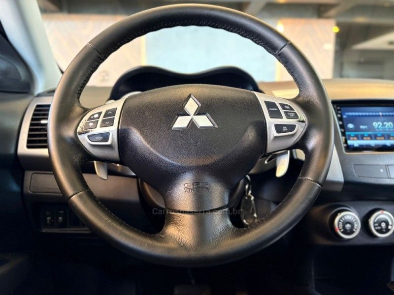 MITSUBISHI OUTLANDER 3.0 GT4 4X4 V6 24V 2010/2011 AUTOGRIF MOTORS CAMPO BOM / Carros no Vale