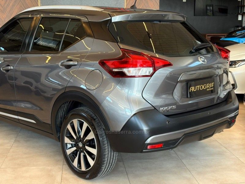NISSAN KICKS 1.6 16V SL XTRONIC 2017/2017 AUTOGRIF MOTORS CAMPO BOM / Carros no Vale