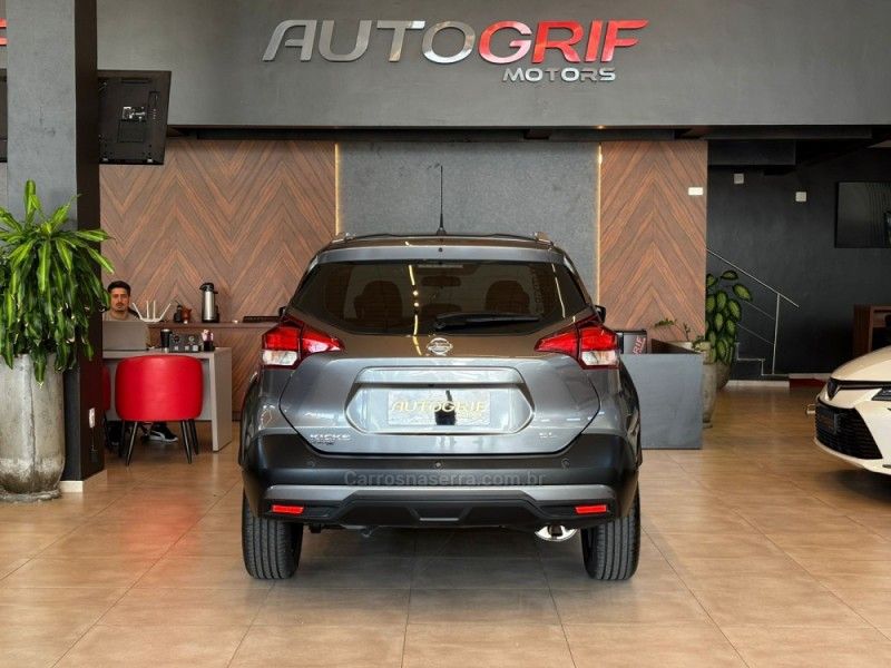 NISSAN KICKS 1.6 16V SL XTRONIC 2017/2017 AUTOGRIF MOTORS CAMPO BOM / Carros no Vale