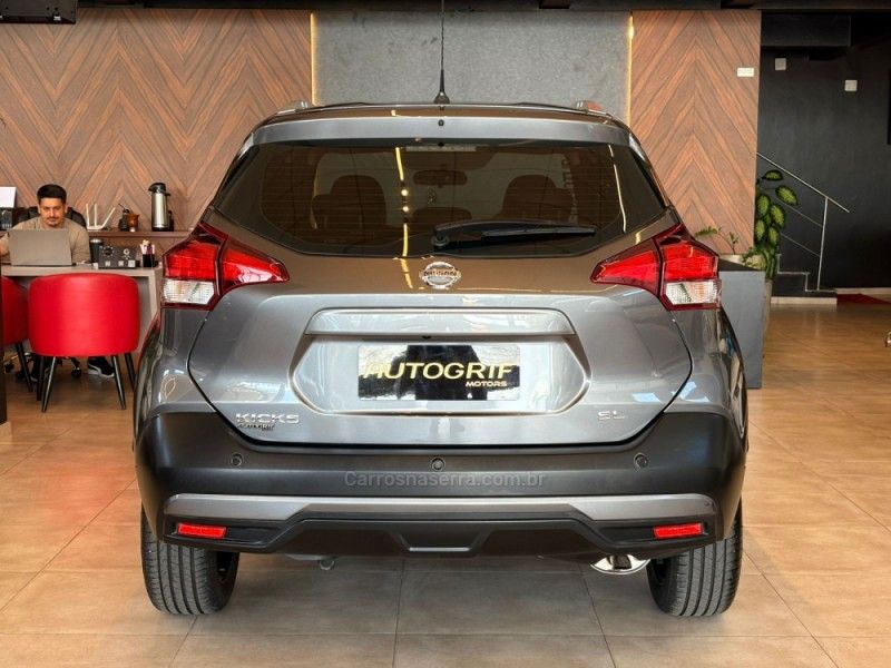NISSAN KICKS 1.6 16V SL XTRONIC 2017/2017 AUTOGRIF MOTORS CAMPO BOM / Carros no Vale