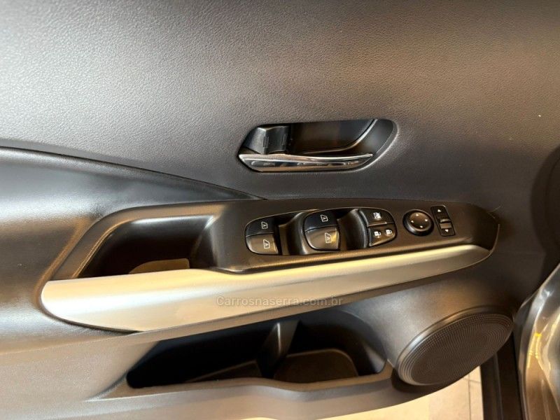 NISSAN KICKS 1.6 16V SL XTRONIC 2017/2017 AUTOGRIF MOTORS CAMPO BOM / Carros no Vale