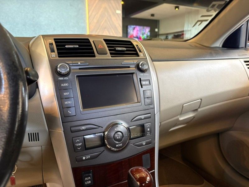 TOYOTA COROLLA 2.0 ALTIS 16V 2014/2014 AUTOGRIF MOTORS CAMPO BOM / Carros no Vale