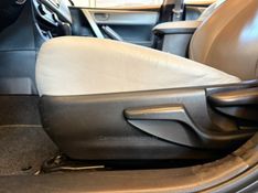 TOYOTA COROLLA 2.0 XEI 16V 2016/2016 AUTOGRIF MOTORS CAMPO BOM / Carros no Vale