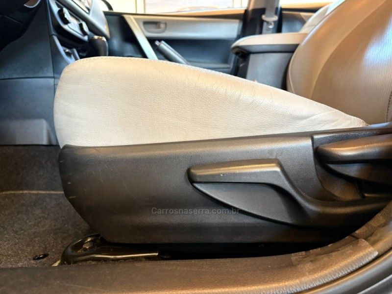 TOYOTA COROLLA 2.0 XEI 16V 2016/2016 AUTOGRIF MOTORS CAMPO BOM / Carros no Vale TOYOTA COROLLA 2.0 XEI 16V 2016/2016 AUTOGRIF MOTORS CAMPO BOM / Carros no Vale