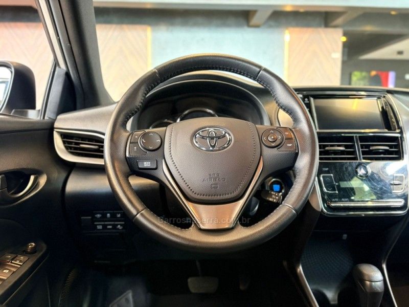 TOYOTA YARIS 1.5 XS CONNECT 16V 2023/2023 AUTOGRIF MOTORS CAMPO BOM / Carros no Vale