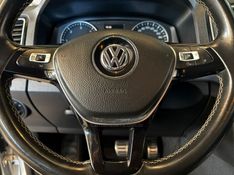 VOLKSWAGEN AMAROK 3.0 V6 TDI HIGHLINE CD 4MOTION 2018/2018 AUTOGRIF MOTORS CAMPO BOM / Carros no Vale