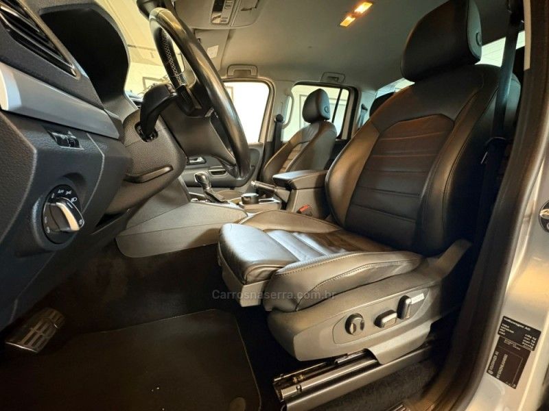 VOLKSWAGEN AMAROK 3.0 V6 TDI HIGHLINE CD 4MOTION 2018/2018 AUTOGRIF MOTORS CAMPO BOM / Carros no Vale