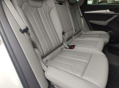 Audi Q5 Ambiente 2.0 TFSI Quattro S Tronic 2017/2018 RENNER AUTOMÓVEIS LAJEADO / Carros no Vale