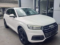 Audi Q5 Ambiente 2.0 TFSI Quattro S Tronic 2017/2018 RENNER AUTOMÓVEIS LAJEADO / Carros no Vale