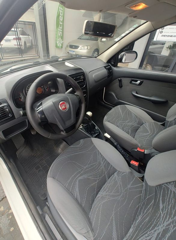 Fiat Strada Working 1.4 Mpi Fire 8V CS 2013/2013 RENNER AUTOMÓVEIS LAJEADO / Carros no Vale