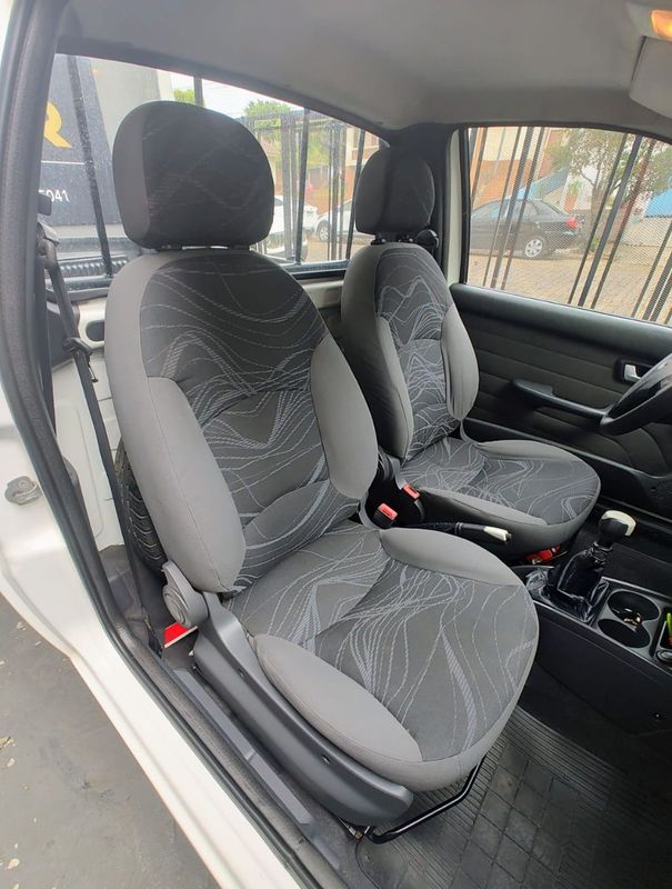 Fiat Strada Working 1.4 Mpi Fire 8V CS 2013/2013 RENNER AUTOMÓVEIS LAJEADO / Carros no Vale