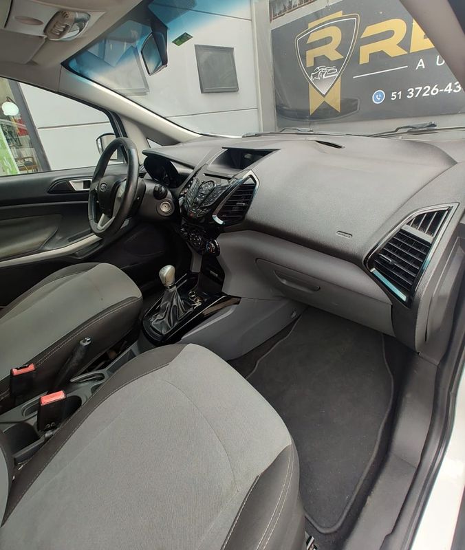 Ford EcoSport FREESTYLE 1.6 16V 2014/2015 RENNER AUTOMÓVEIS LAJEADO / Carros no Vale