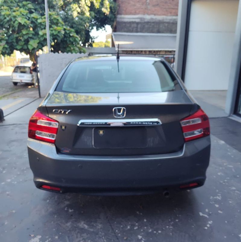 Honda CITY Sedan LX 1.5 16V 2013/2013 RENNER AUTOMÓVEIS LAJEADO / Carros no Vale