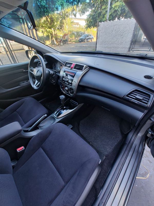 Honda CITY Sedan LX 1.5 16V 2013/2013 RENNER AUTOMÓVEIS LAJEADO / Carros no Vale