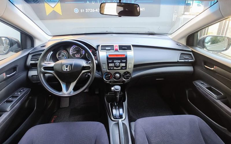 Honda CITY Sedan LX 1.5 16V 2013/2013 RENNER AUTOMÓVEIS LAJEADO / Carros no Vale