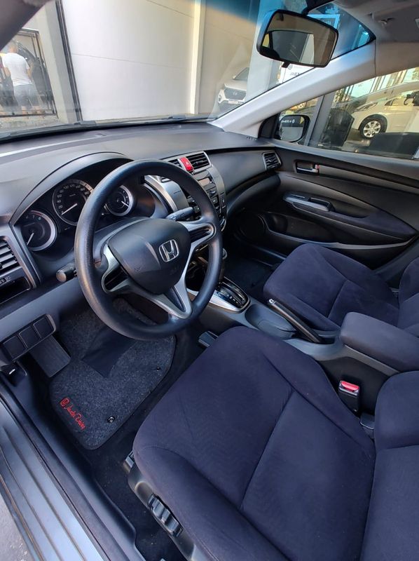 Honda CITY Sedan LX 1.5 16V 2013/2013 RENNER AUTOMÓVEIS LAJEADO / Carros no Vale