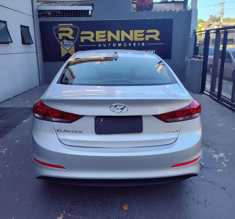 Hyundai Elantra Special Edit 2.0 16V 2016/2017 RENNER AUTOMÓVEIS LAJEADO / Carros no Vale Hyundai Elantra Special Edit 2.0 16V 2016/2017 RENNER AUTOMÓVEIS LAJEADO / Carros no Vale