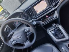 Hyundai Elantra Special Edit 2.0 16V 2016/2017 RENNER AUTOMÓVEIS LAJEADO / Carros no Vale