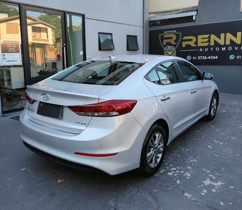 Hyundai Elantra Special Edit 2.0 16V 2016/2017 RENNER AUTOMÓVEIS LAJEADO / Carros no Vale Hyundai Elantra Special Edit 2.0 16V 2016/2017 RENNER AUTOMÓVEIS LAJEADO / Carros no Vale