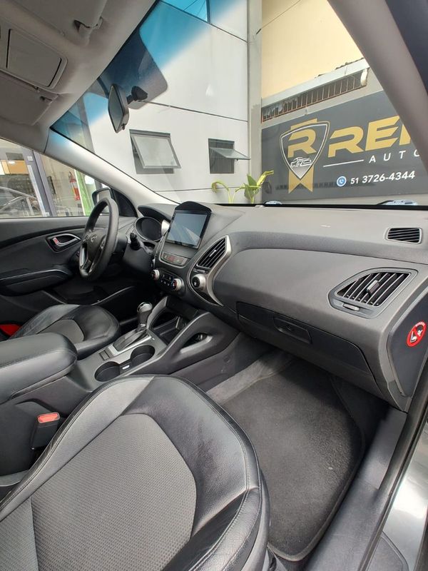 Hyundai Ix35 GL 2.0 16V 2WD 2016/2017 RENNER AUTOMÓVEIS LAJEADO / Carros no Vale Hyundai Ix35 GL 2.0 16V 2WD 2016/2017 RENNER AUTOMÓVEIS LAJEADO / Carros no Vale