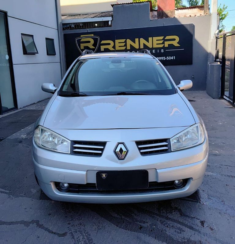 Renault Megane Grand Tour Dynam Hi 1.6 16V 2010/2011 RENNER AUTOMÓVEIS LAJEADO / Carros no Vale