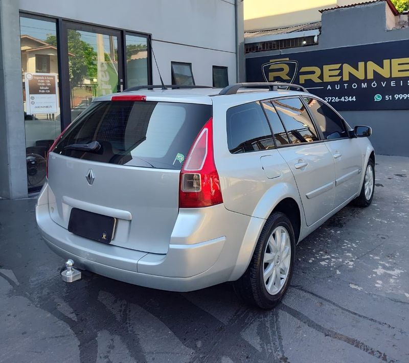 Renault Megane Grand Tour Dynam Hi 1.6 16V 2010/2011 RENNER AUTOMÓVEIS LAJEADO / Carros no Vale