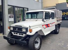 Toyota Band.Picape CD Chassi Longo 1999/2000 RENNER AUTOMÓVEIS LAJEADO / Carros no Vale