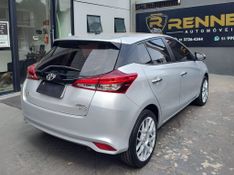 Toyota YARIS XLS 1.5 16V 2018/2019 RENNER AUTOMÓVEIS LAJEADO / Carros no Vale