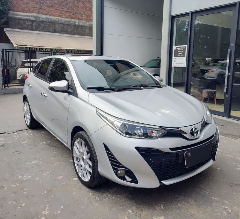 Toyota YARIS XLS 1.5 16V 2018/2019 RENNER AUTOMÓVEIS LAJEADO / Carros no Vale