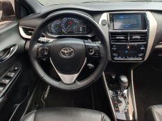 Toyota YARIS XLS 1.5 16V 2018/2019 RENNER AUTOMÓVEIS LAJEADO / Carros no Vale