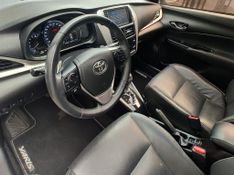 Toyota YARIS XLS 1.5 16V 2018/2019 RENNER AUTOMÓVEIS LAJEADO / Carros no Vale