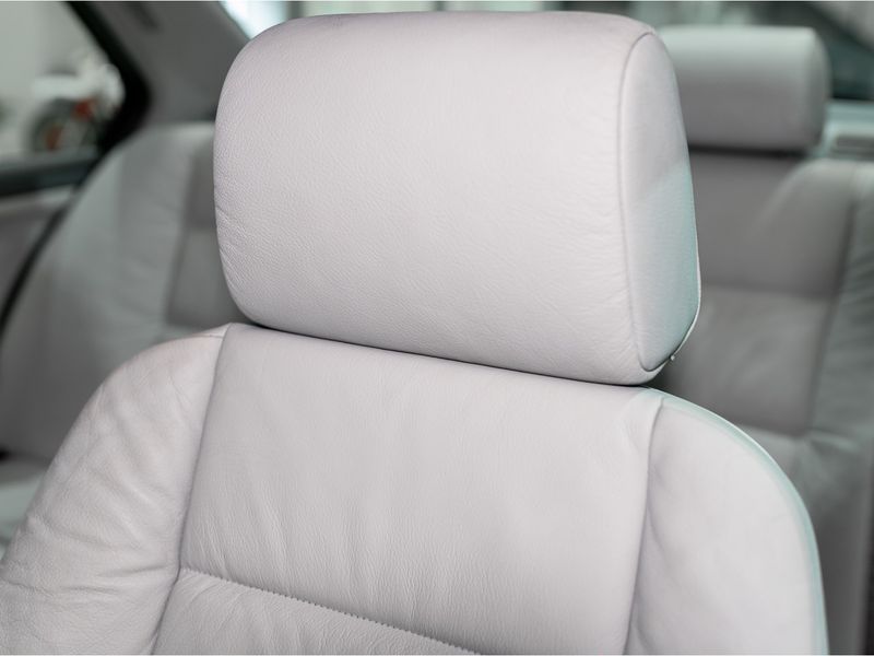 BMW 328i 2.8 SEDAN 24V 1996/1996 PASTORE CAR COLLECTION BENTO GONÇALVES / Carros no Vale BMW 328i 2.8 SEDAN 24V 1996/1996 PASTORE CAR COLLECTION BENTO GONÇALVES / Carros no Vale