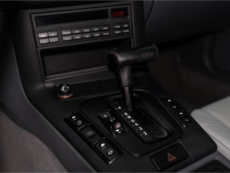 BMW 328i 2.8 SEDAN 24V 1996/1996 PASTORE CAR COLLECTION BENTO GONÇALVES / Carros no Vale BMW 328i 2.8 SEDAN 24V 1996/1996 PASTORE CAR COLLECTION BENTO GONÇALVES / Carros no Vale