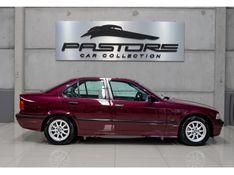 BMW 328i 2.8 SEDAN 24V 1996/1996 PASTORE CAR COLLECTION BENTO GONÇALVES / Carros no Vale