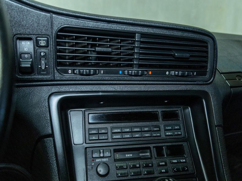 BMW 850Ci 5.0 COUPÉ V12 24V 1993/1993 PASTORE CAR COLLECTION BENTO GONÇALVES / Carros no Vale