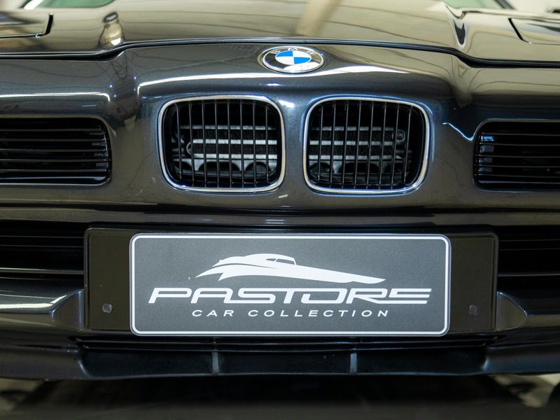 BMW 850Ci 5.0 COUPÉ V12 24V 1993/1993 PASTORE CAR COLLECTION BENTO GONÇALVES / Carros no Vale