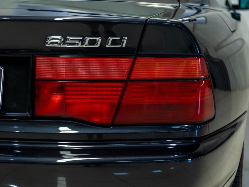 BMW 850Ci 5.0 COUPÉ V12 24V 1993/1993 PASTORE CAR COLLECTION BENTO GONÇALVES / Carros no Vale