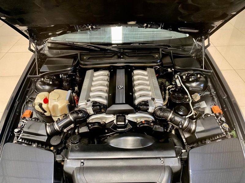 BMW 850Ci 5.0 COUPÉ V12 24V 1993/1993 PASTORE CAR COLLECTION BENTO GONÇALVES / Carros no Vale