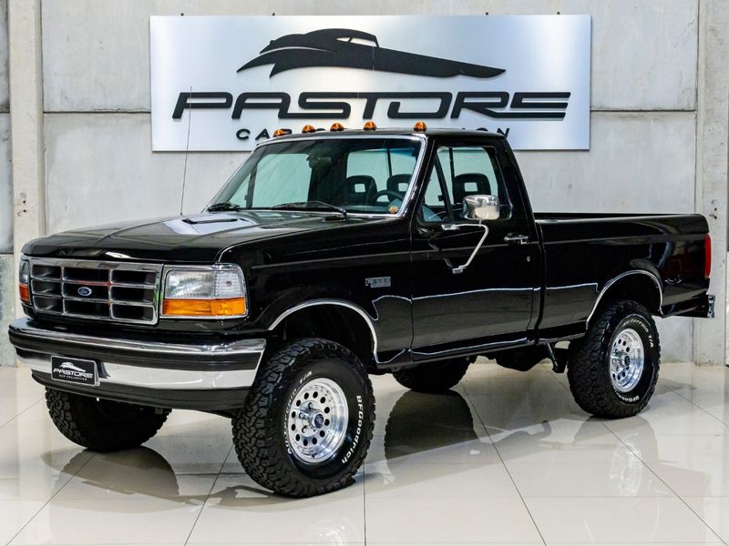 FORD F-1000 4.3 XL 4X2 CS TURBO 1997/1998 PASTORE CAR COLLECTION BENTO GONÇALVES / Carros no Vale