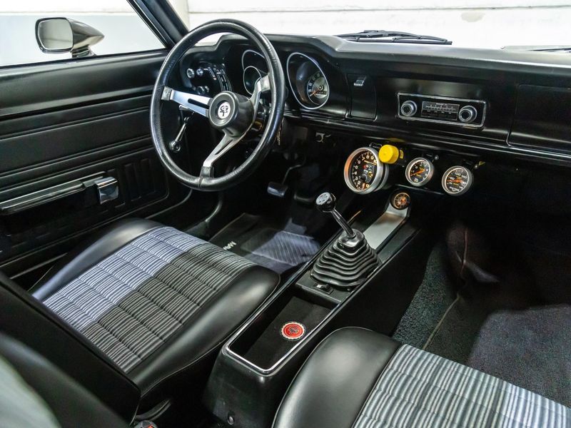 FORD MAVERICK SUPER LUXO COUPÉ V8 16V 1975/1975 PASTORE CAR COLLECTION BENTO GONÇALVES / Carros no Vale FORD MAVERICK SUPER LUXO COUPÉ V8 16V 1975/1975 PASTORE CAR COLLECTION BENTO GONÇALVES / Carros no Vale