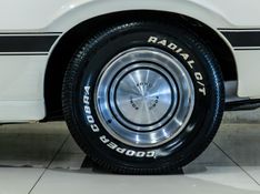 FORD MAVERICK SUPER LUXO COUPÉ V8 16V 1975/1975 PASTORE CAR COLLECTION BENTO GONÇALVES / Carros no Vale