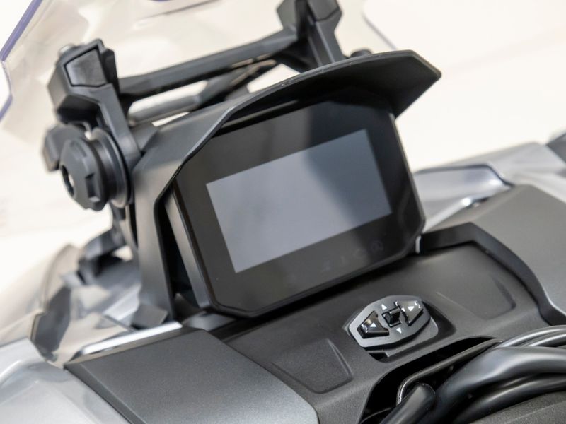 HONDA ADV 160 ADV 160 2025/2025 PASTORE CAR COLLECTION BENTO GONÇALVES / Carros no Vale