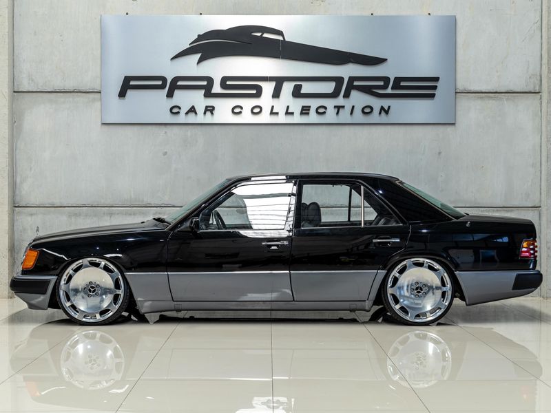MERCEDES-BENZ E 200 2.0 CLASSIC 1993/1993 PASTORE CAR COLLECTION BENTO GONÇALVES / Carros no Vale