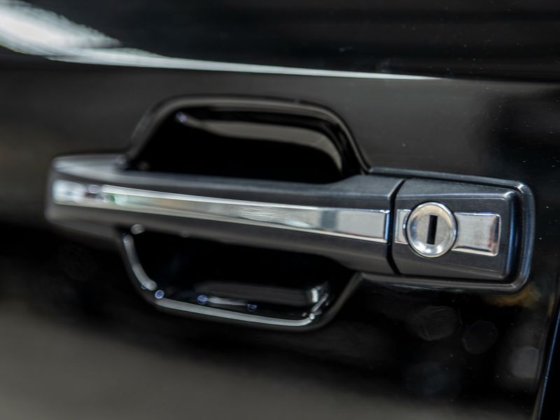 MERCEDES-BENZ E 200 2.0 CLASSIC 1993/1993 PASTORE CAR COLLECTION BENTO GONÇALVES / Carros no Vale