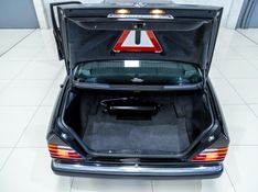MERCEDES-BENZ E 200 2.0 CLASSIC 1993/1993 PASTORE CAR COLLECTION BENTO GONÇALVES / Carros no Vale