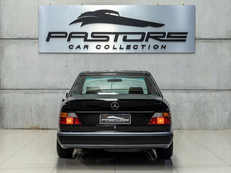 MERCEDES-BENZ E 200 2.0 CLASSIC 1993/1993 PASTORE CAR COLLECTION BENTO GONÇALVES / Carros no Vale